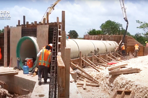  Drainage channel with precast pipeline in section 3  