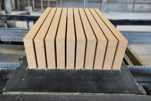  Mywood equipped the Israeli company Block America with pallets for the production of architectural concrete masonry and facing blocks 