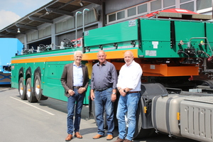  Dr. Klaus P. Strautmann, Managing Director at Langendorf GmbH, Xxxxx Hupp, Vehicle Fleet Manager at Weber Betonwerk GmbH and Jörg Erdmann, Regional Sales Manager at Langendorf GmbH (from left to right) 