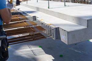  Der Einbau des Isokorb in die Balkonplatten erfolgte bereits im Fertigteilwerk 