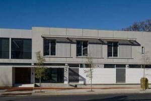  The building’s completed street-facing front façade of the Delecta Fruit Headquarter in Paarl/Western Cape 