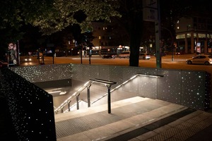  The result is truly impressive and noticeably enhances the area all-around the S-Bahn entrances along the Reeperbahn 