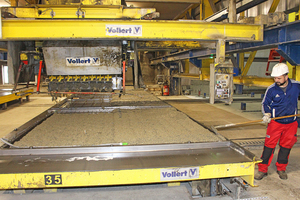  View of production, here a concrete spreader from Vollert 