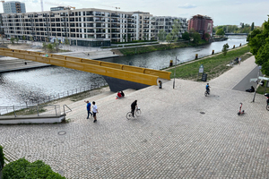  Der Golda-Meir-Steg verbindet die neue Berliner Europacity mit dem Stadtbezirk Mitte 