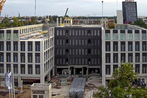  The B10 office and hotel complex in Wroclaw (Poland) 