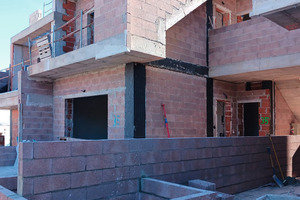  Facing made of C-12 bricks for new housing construction in Torrevieja – TABICEM 