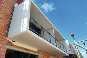  Auskragende Baukörper aus Betonfertigteilen für ein Immobilienprojekt mit Einfamilienhäusern in Bormujos – PREFABRICADOS HERMANOS QUIJADA 