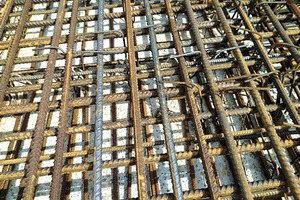  Fig. 16: Complete floor slab reinforcement with L-sheets and “CLIXSted in” stirrups  