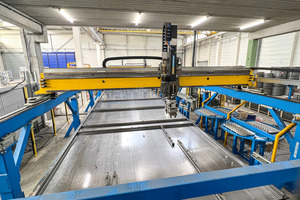  The shuttering robot positions the shuttering with centimeter precision and without any filler elements such as polystyrene extensions 
