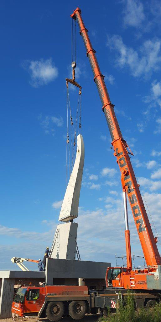Curved bridge pylon marries artistic form with structural function Concrete Plant Precast
