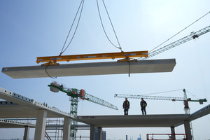  The slim-floor structure of the Edge ElbSide building consists of over 9 m long, 26.5 cm thick Brespa floor slabs 