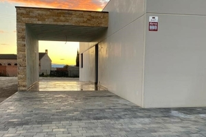  Paving blocks from Pavimentos el Peco for a modern residential building in Velada (Toledo) 