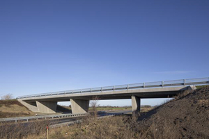  Fig. 08: Green concrete bridge  