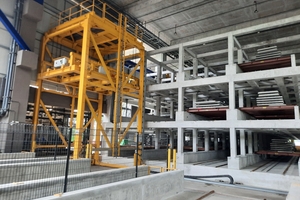  The big inside storage facility is equipped with an efficient storage and retrieval system such that the standardized products can be stored easily  