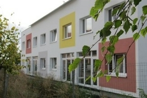  Fig.1: Row house – built of pre-used precast elements in Hohenmölsen 