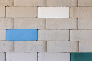  The TwistBlocks can be slotted together without mortar to form a wall. The building blocks are produced particularly easily and quickly using specially developed formwork, namely the TwistBlock moulds from Peri  