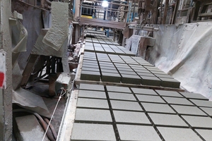  Produktion im Pflastersteine Werk Iffezheim der Kronimus AG 