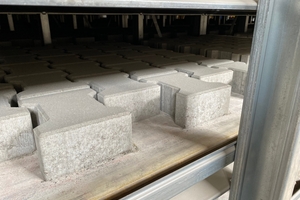  Detailed shot of the chamber system occupied with concrete blocks 