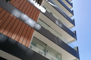  Fig. 10: Quartz-white façade panels from Prefabricados Eiros for the residential building „Torre Seminario“ in Lugo 