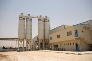  Abb. 4 Die Zementsilos des RAK Precast Werks. 