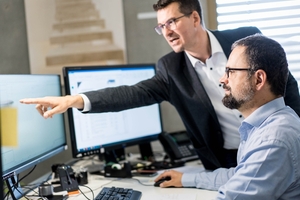  Zu jedem Produkt lassen sich die Hintergrundinformationen als Regelwerk in der Software hinterlegen. So erleichtert die Lösung das interne Wissensmanagement und die Einarbeitung neuer Mitarbeitender. 