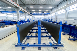  Maximum productivity per unit of plant area can be achieved with the battery mold for columns  
