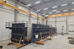  Adjustable mould for elements from 3 to 8 m in length 