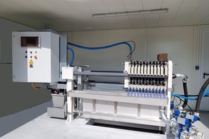  The Bibko ComTec is washing out the residual concrete so that sand and gravel, being free of cement, can be reused 