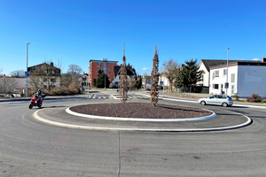  The new traffic roundabout at the merging of Chauvignystrasse and Industriestrasse in Geisenheim ensures a markedly improved traffic flow 
