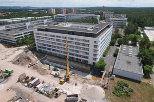  Die Drohnenansicht offenbart den beeindruckenden Umfang des Kanalbauwerkes auf dem Siemens-Campus in Erlangen 