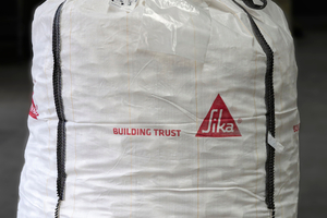  The polypropylene fibers are packed as water-soluble pucks and are available in paper bags or Bigbags 