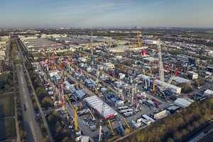  With around 200,000 m² of hall space and 414,000 m² of outdoor area, this year‘s bauma once again provided superlatives 