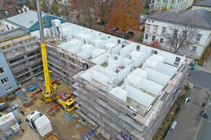 Thanks to the construction system of precast elements and completely outfitted bathroom modules, the St. Otto Bamberger Nursing Center will be ready for occupation one year earlier than originally planned 