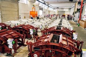  The MABA Wöllersdorf location will produce nearly 43,000 segments for the Wiental Collecting Canal by mid-2026.Production takes place in 10 sections. The precast elements form the lining of the 8,6 km long tunnel structure 