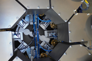 8 vibrating-chutes with weighing hopper 