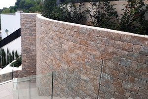  Mauersteine und Pflastersteine von Paviments Lloseta als Mauerverkleidung bzw. Bodenbelag für ein Immobilienprojekt in Palma de Mallorca 