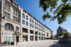  Its clearly structured façade allows the new build to blend unobtrusively yet confidently into the urban sequence on Ludwigsplatz  