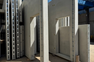  Fig. 3: Large precast panels: Spenner Syston manufactures load-bearing walls featuring an architectural concrete finish  