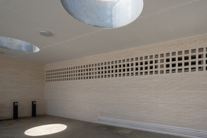  Concrete bricks from Bloques Barruca for a new secondary school in Huércal (Almería) 
