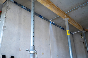  The non-load bearing Part Z insulating element provides for a continuous thermal insulation level between the load-bearing thermal insulation elements 
