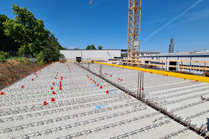  A total of 800 m² of Syspro HVAC floor slabs were delivered to the construction site in Heidenau by Betonwerk Oschatz 