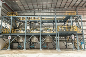  Es wird eine umfangreiche Palette an hochleistungsfähigen Bauchemikalien hergestellt, darunter Betonzusatzmittel 