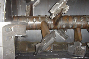  The interior of the mixer after cleaning 