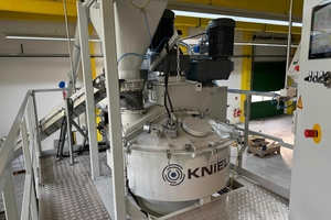  Im Mittelpunkt des Systems steht dabei der Kniele Konusmischer KKM375/550, ergänzt durch maßgeschneiderte Komponenten von Simotec 