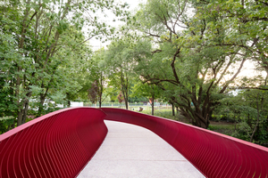  Fig. 6: The Drachensteg bridge, built from 480 concrete slabs and step elements using regional raw materials—a living bridge between green spaces, the river, and the city 