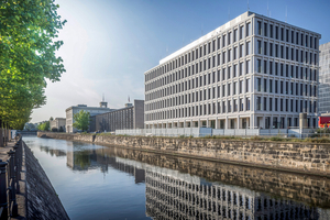  Fig. 3: The Ernst Basler Forum in Berlin is a highly sophisticated exposed concrete structure  