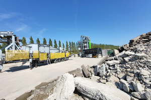  Fig. 1: Pilot plant of Everox in Hoorn (Netherlands): The facility replicates the process steps of the industrial plant and is used for processing and analyzing waste concrete 