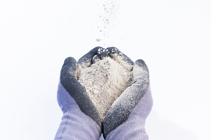  Fig. 3: Activated cement paste from the Everox process: The material can be used as Supplementary Cementitious Material (SCM) and replace up to 30% of the cement in concrete 