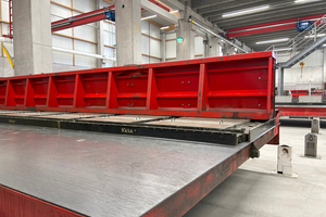  Das Schalungslayout jeder einzelnen Palette wird direkt vom Leitrechner der Palettenumlaufanlage übermittelt. Die dazugehörigen Produktionsdaten werden auf Basis der CAD-Daten sowie der im PPS-System erfassten Bestellungen für jede Palette individuell geplant 
