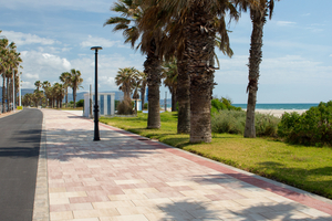  Neues Projekt von RIALTA an der Strandpromenade von Playa del Gurug (Castellón): technischer Pflasterbelag und barrierefreier Zugang 